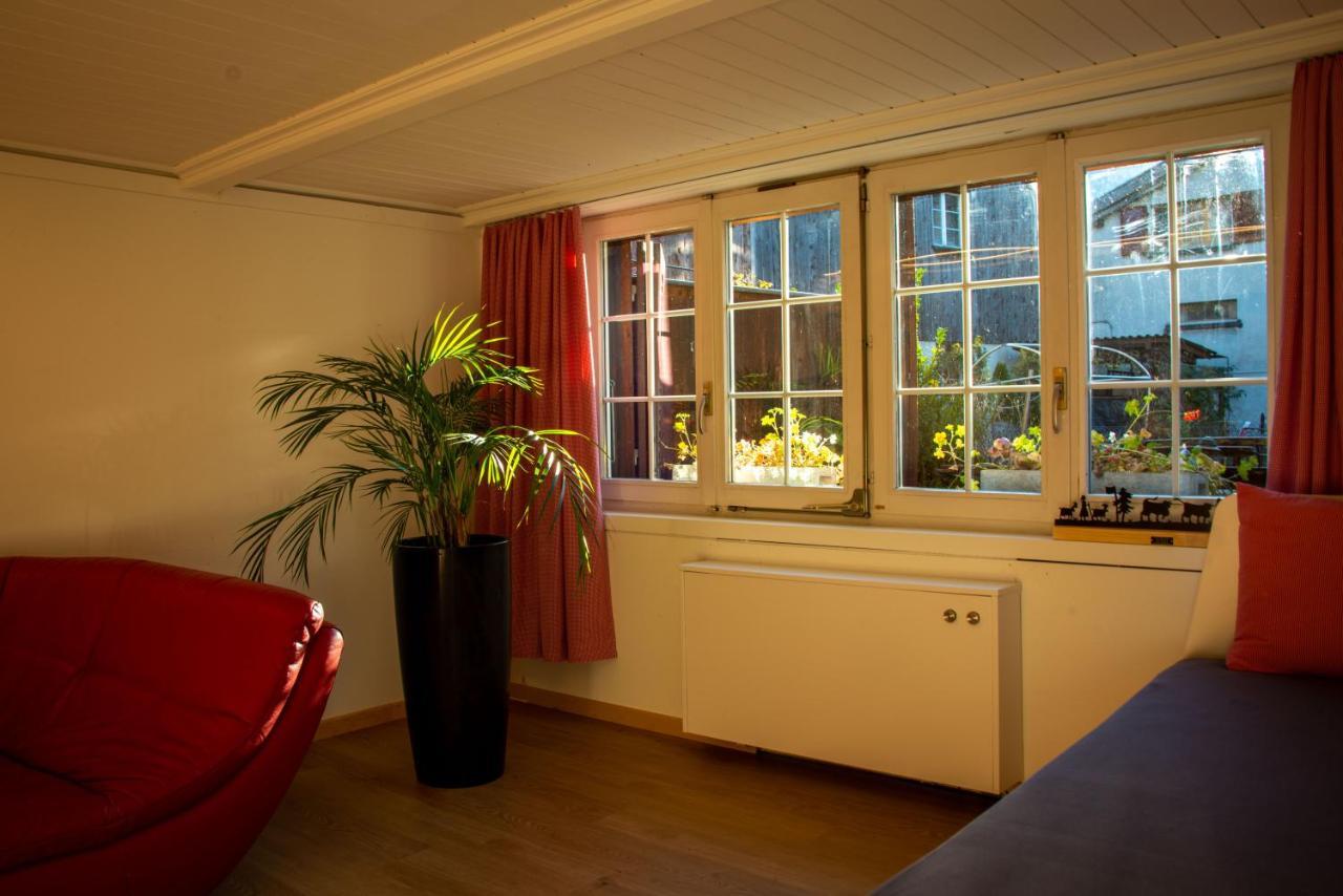 Uncle Eric'S Chalet Matten bei Interlaken Exteriör bild